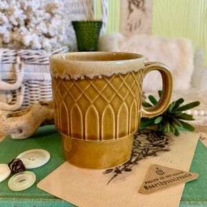 Vintage Ceramic Mug 🍦